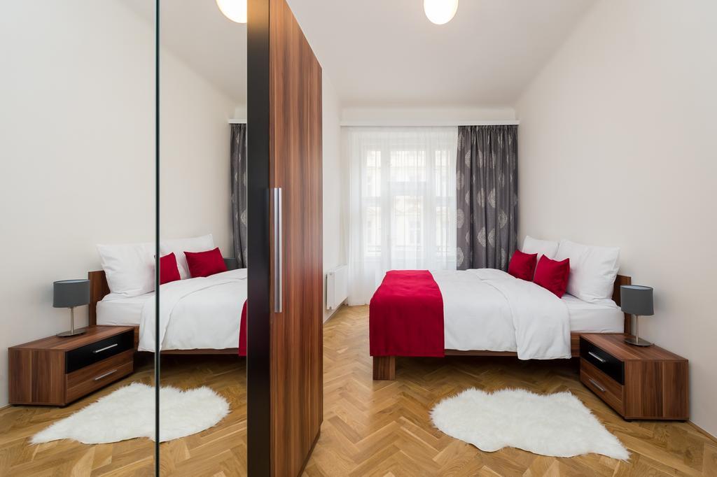 Love To Live Apartments Praha Eksteriør bilde