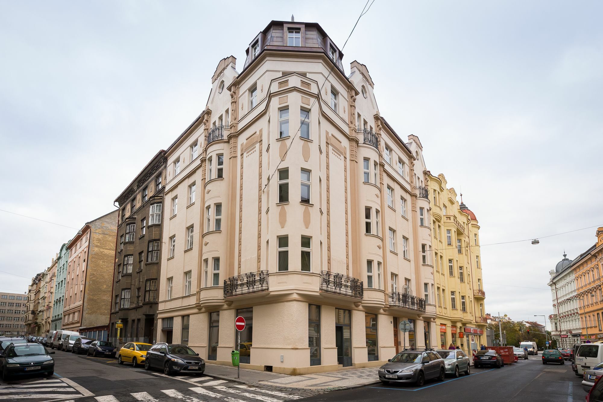 Love To Live Apartments Praha Eksteriør bilde